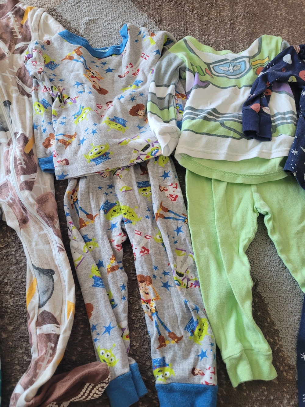 Toddler Clothing Bundle - Picture 5 of 6